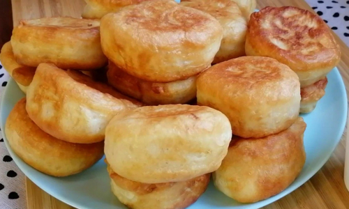 Пышные оладьи как пух! Раскрываю секретный рецепт без дрожжей из маминой тетради